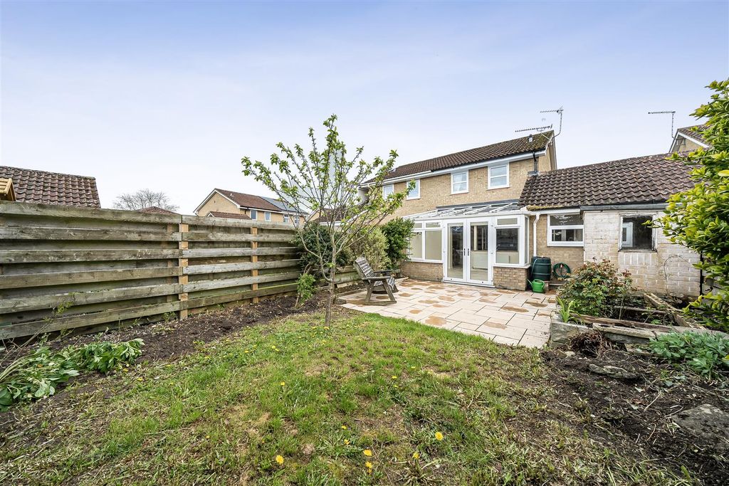 Property photo 2 of 19 1442186-3-69Dcf72Fd7984.Jpg