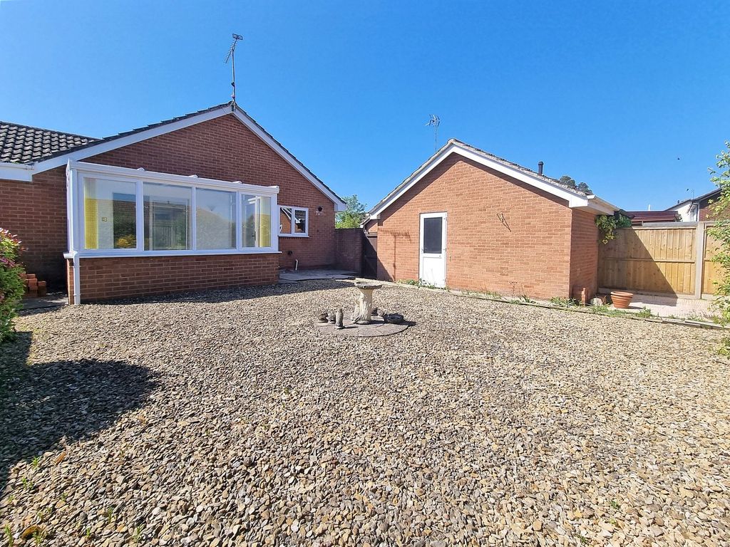 Property photo 2 of 13