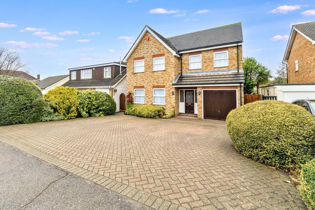 Property photo 1 of 32