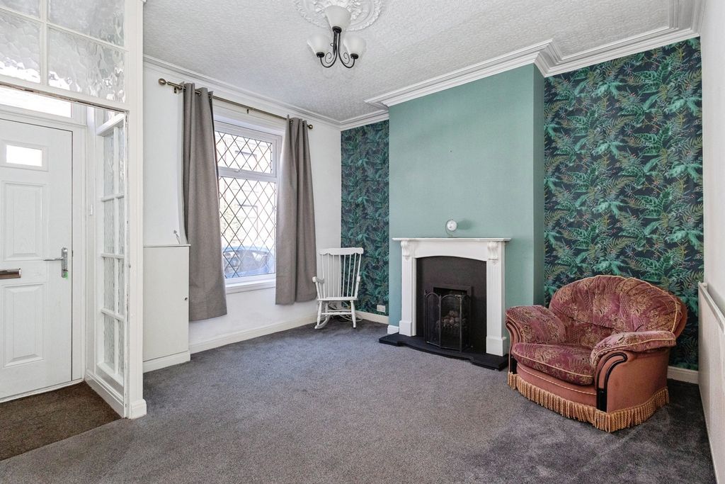 Property photo 2 of 14 Pbox-Img.Jpg