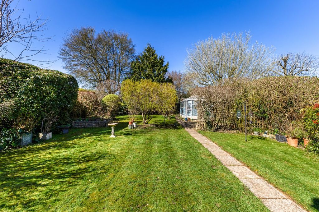 Property photo 2 of 7 Picture No. 09