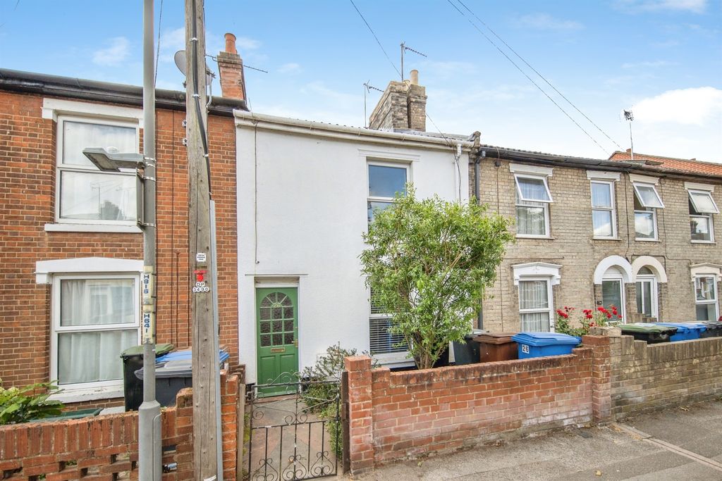 Property photo 1 of 15