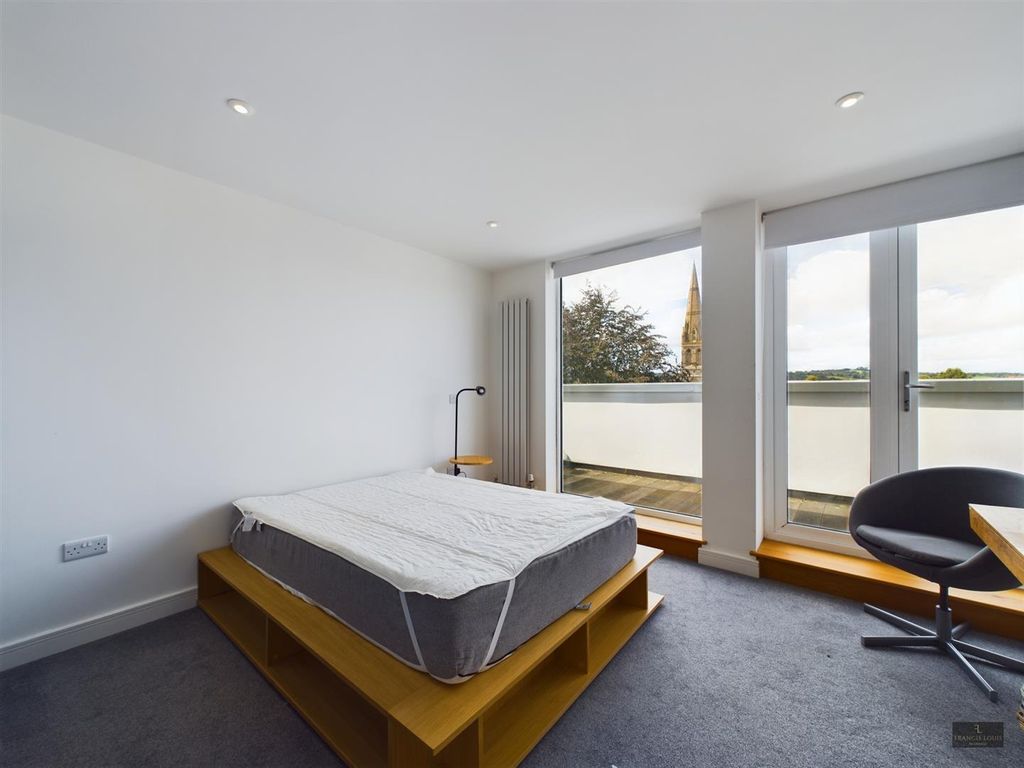 Property photo 3 of 6 Cam01856G0-Pr0099-Still004.Jpg