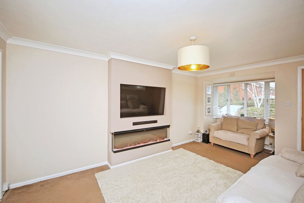 Property photo 2 of 18 Pbox-Img.Jpg