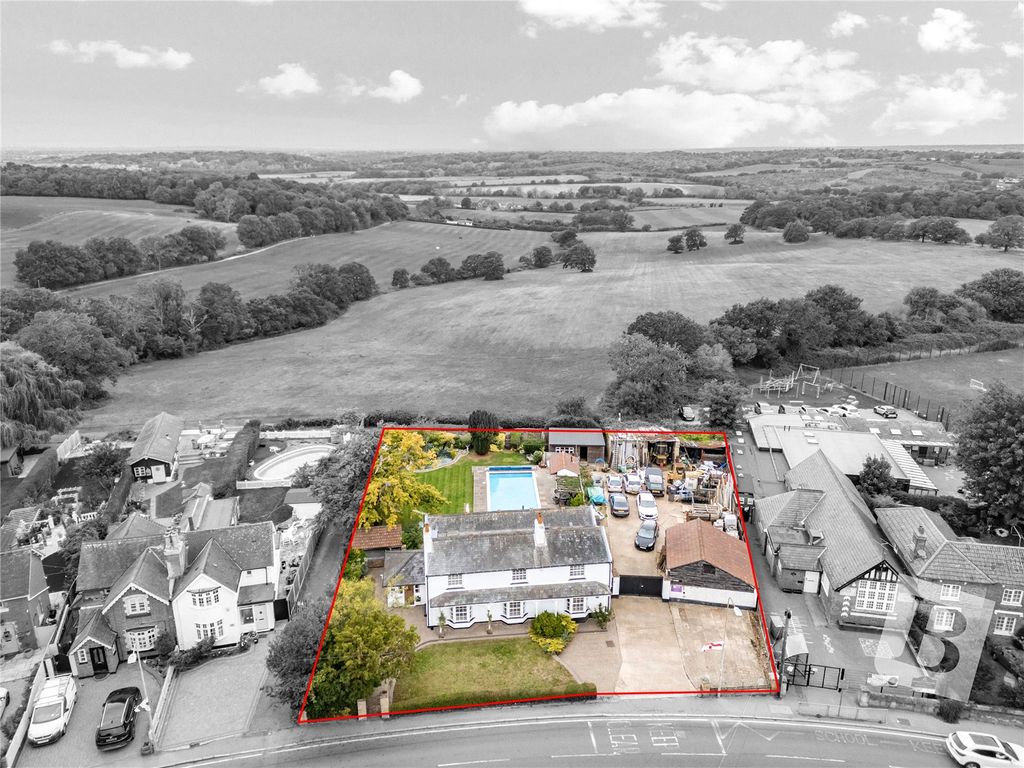 Property photo 1 of 29 Aerial