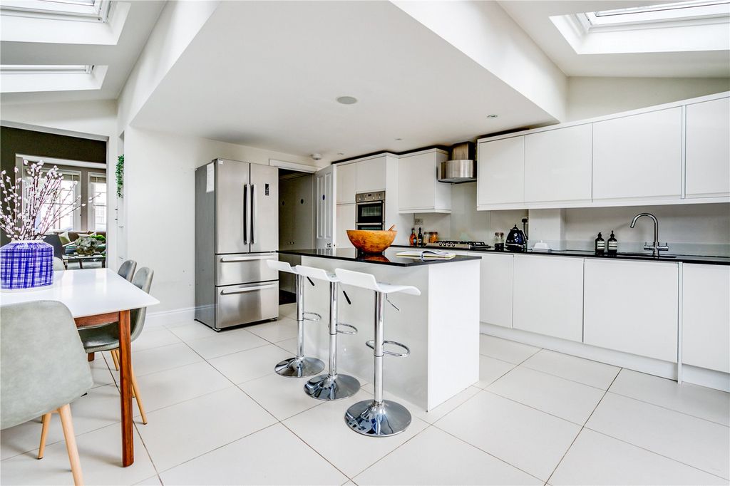 Property photo 2 of 15 Picture No. 08