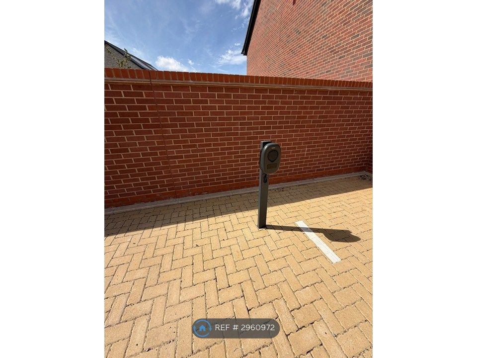 Property photo 3 of 10 Ev Charger