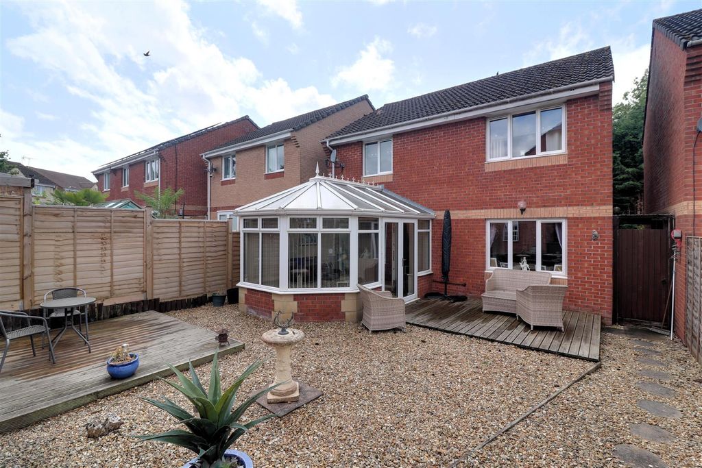 Property photo 3 of 18