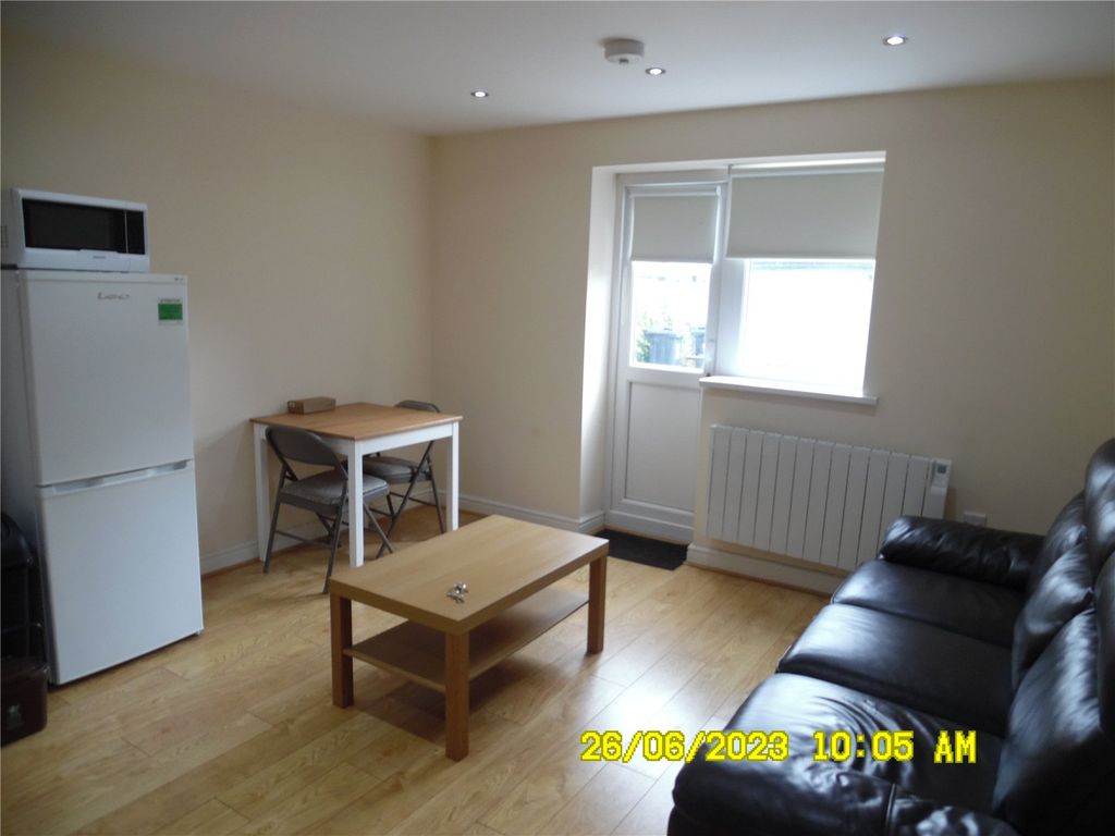 Property photo 2 of 7 Picture No. 07