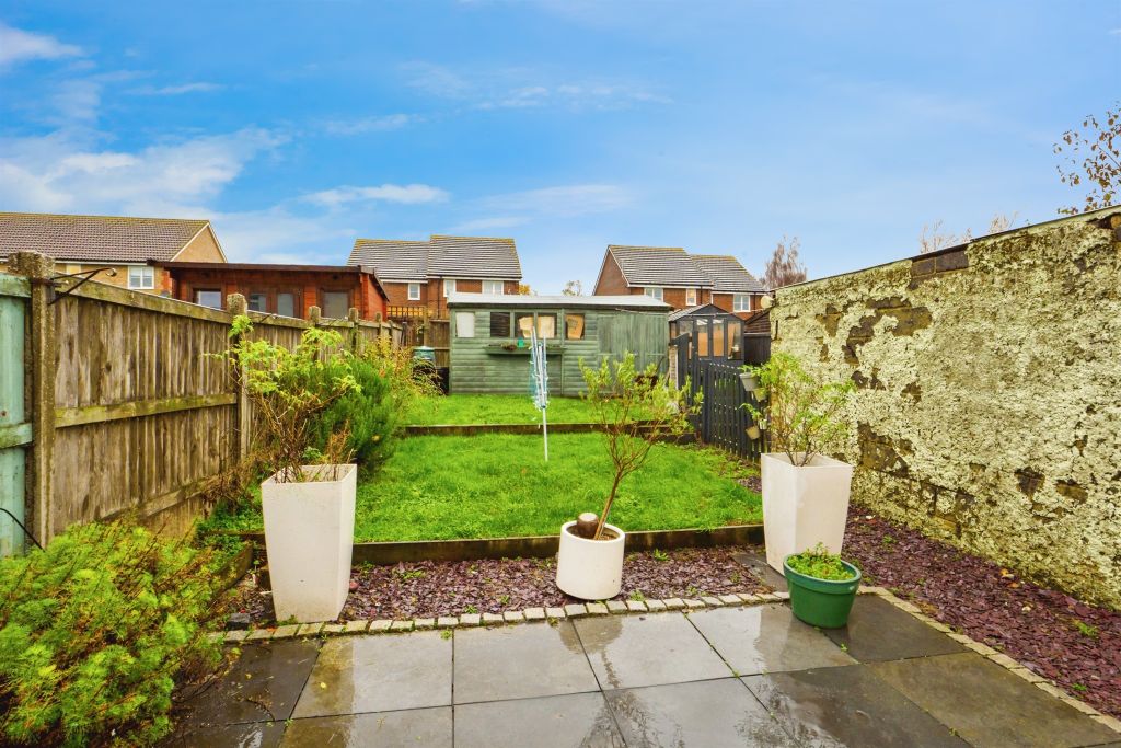 Property photo 2 of 17