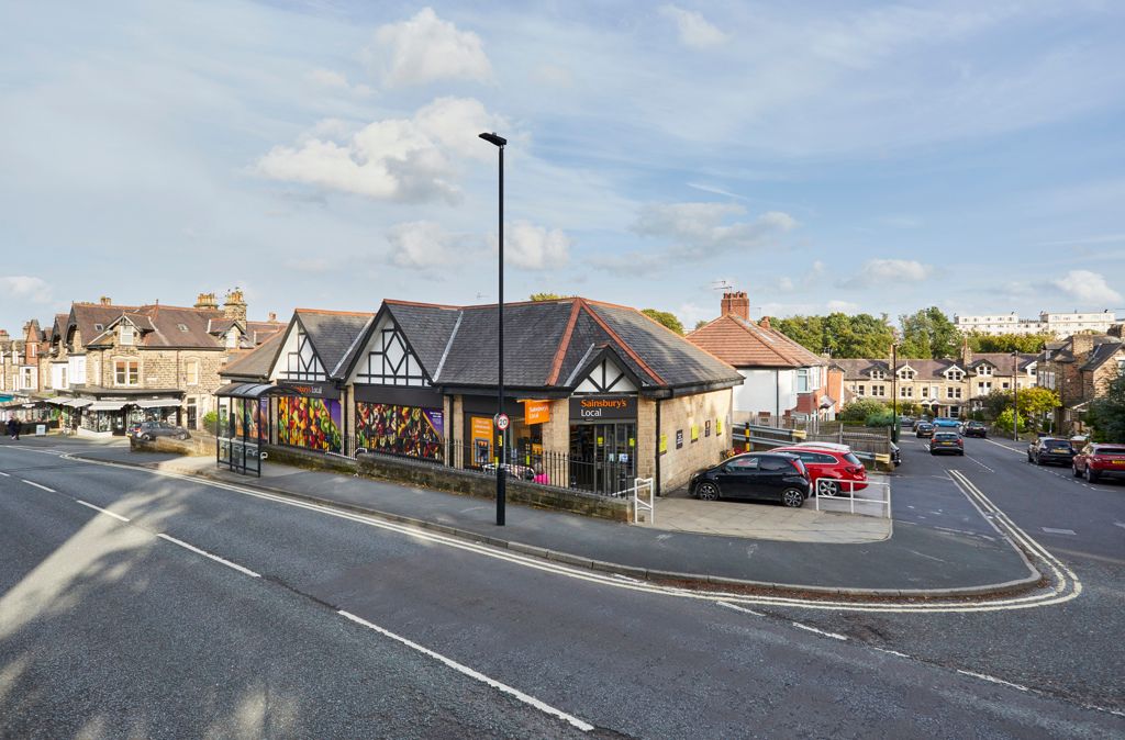 Property photo 3 of 9 Harrogate