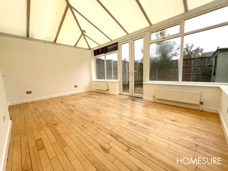 Property photo 2 of 14 Conservatory