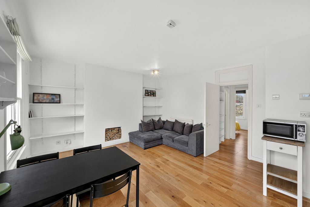 Property photo 3 of 10 Picture No. 16