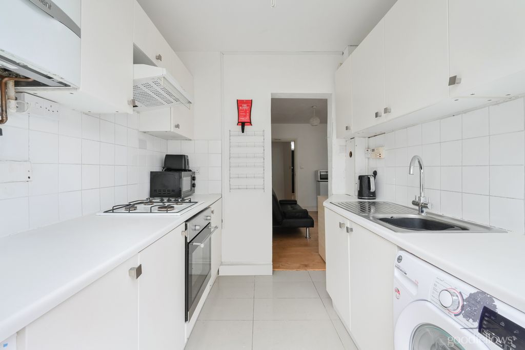 Property photo 3 of 17 Picture No. 13