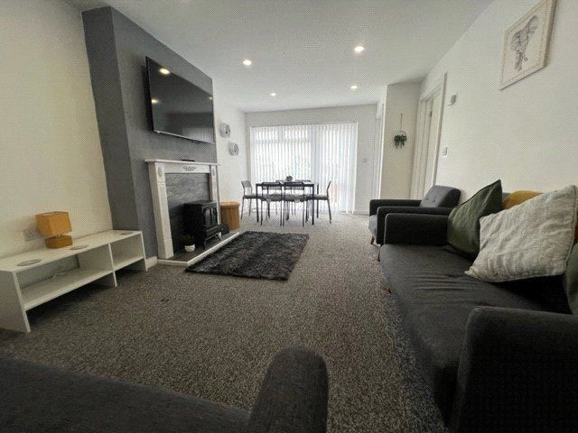 Property photo 2 of 15 Picture No. 32