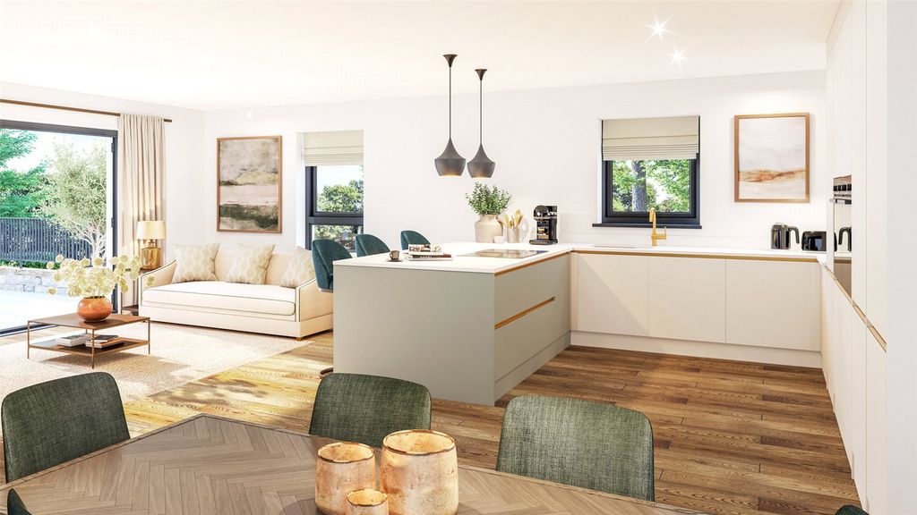 Property photo 3 of 10 The Residences