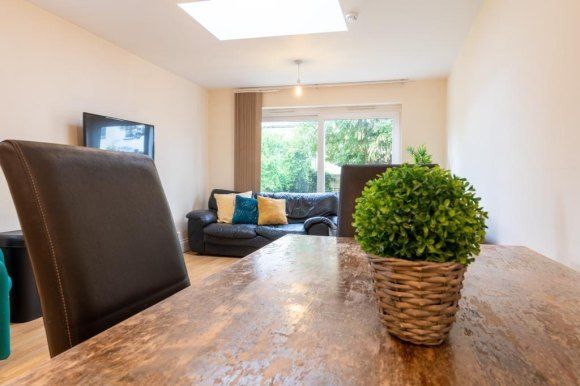 Property photo 3 of 11 34 Cortenay Street Lounge.Jpg