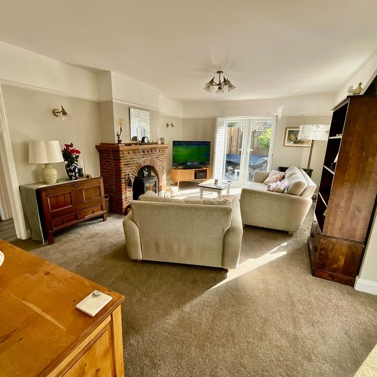 Property photo 3 of 29