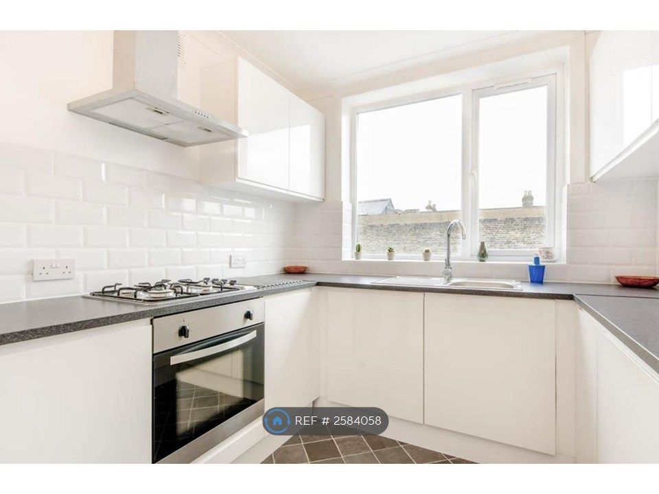 Property photo 1 of 12 Kitchen