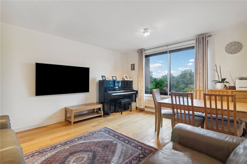 Property photo 2 of 9 Reception