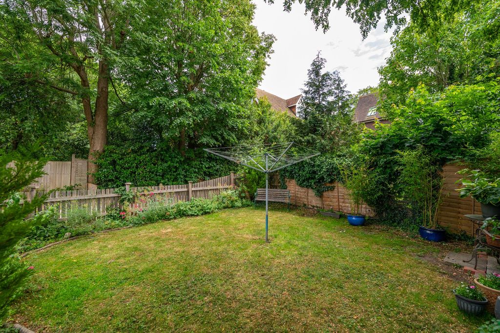 Property photo 3 of 23