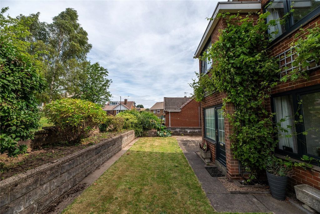 Property photo 3 of 31 Picture No. 01