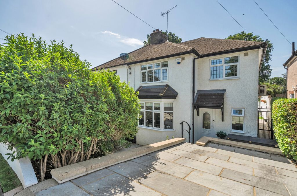 Property photo 1 of 20 1466746-2-6A18280...