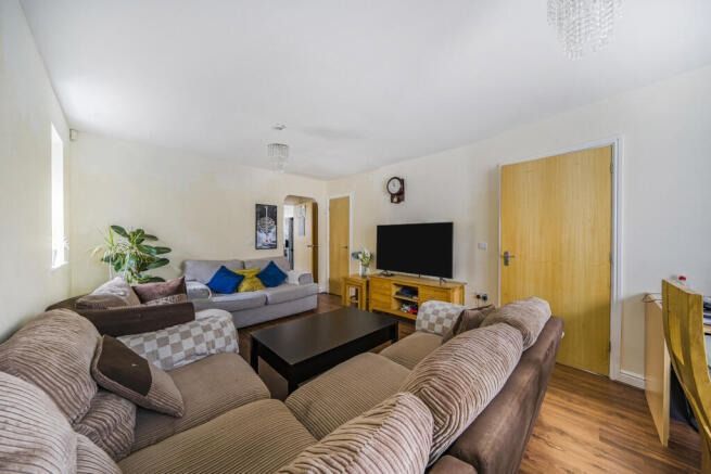 Property photo 3 of 14 4636823