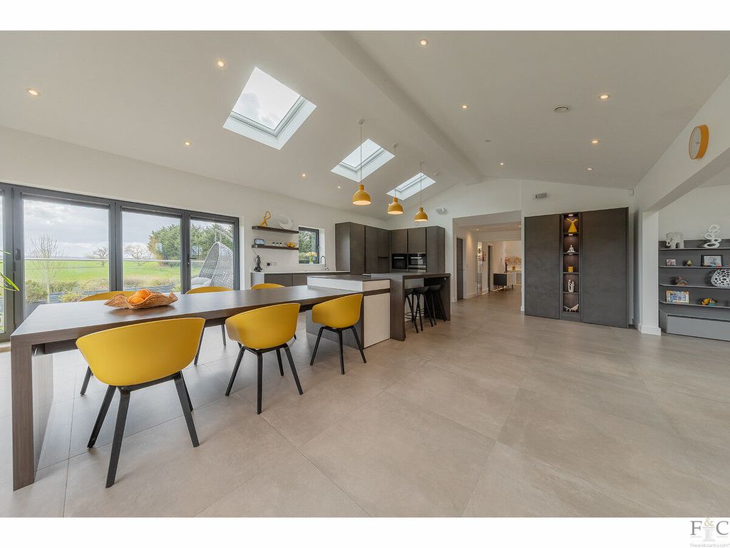 Additional image 18 of 6 bed detached house for saleChestnut Drive Stretton Hall, Great Glen LE2