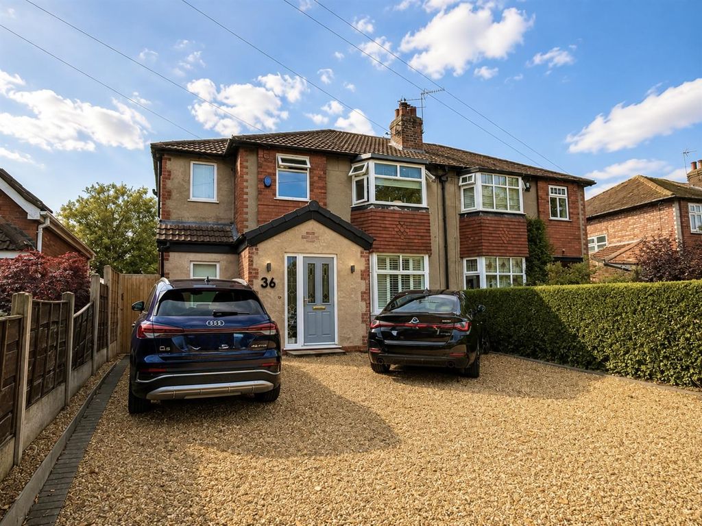 Property photo 1 of 32