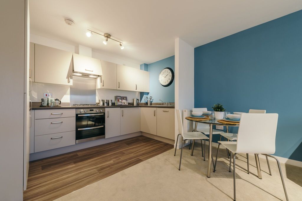 Property photo 3 of 11