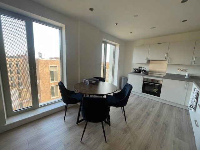 Property photo 3 of 21