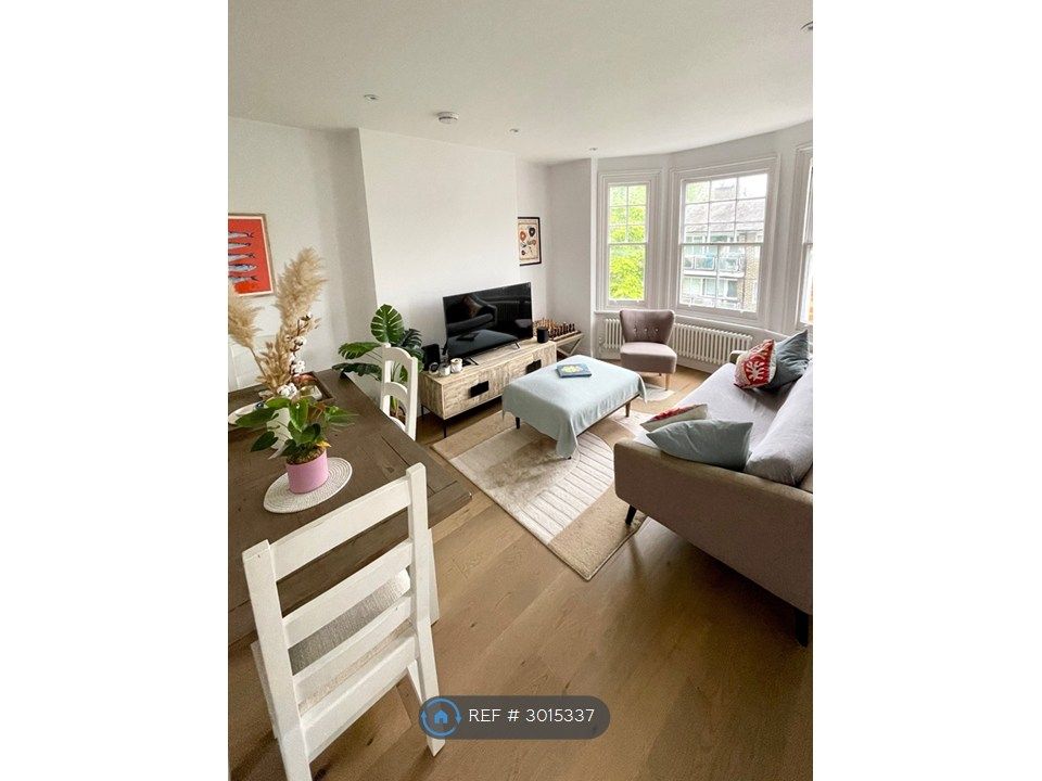 Property photo 2 of 28