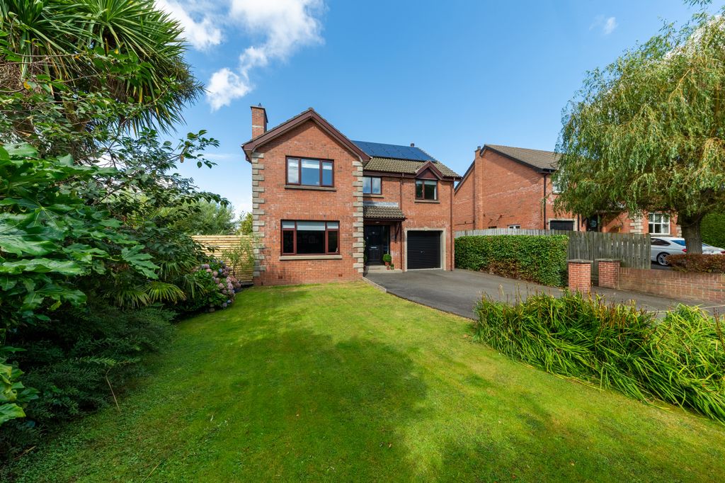 Property photo 2 of 59 012