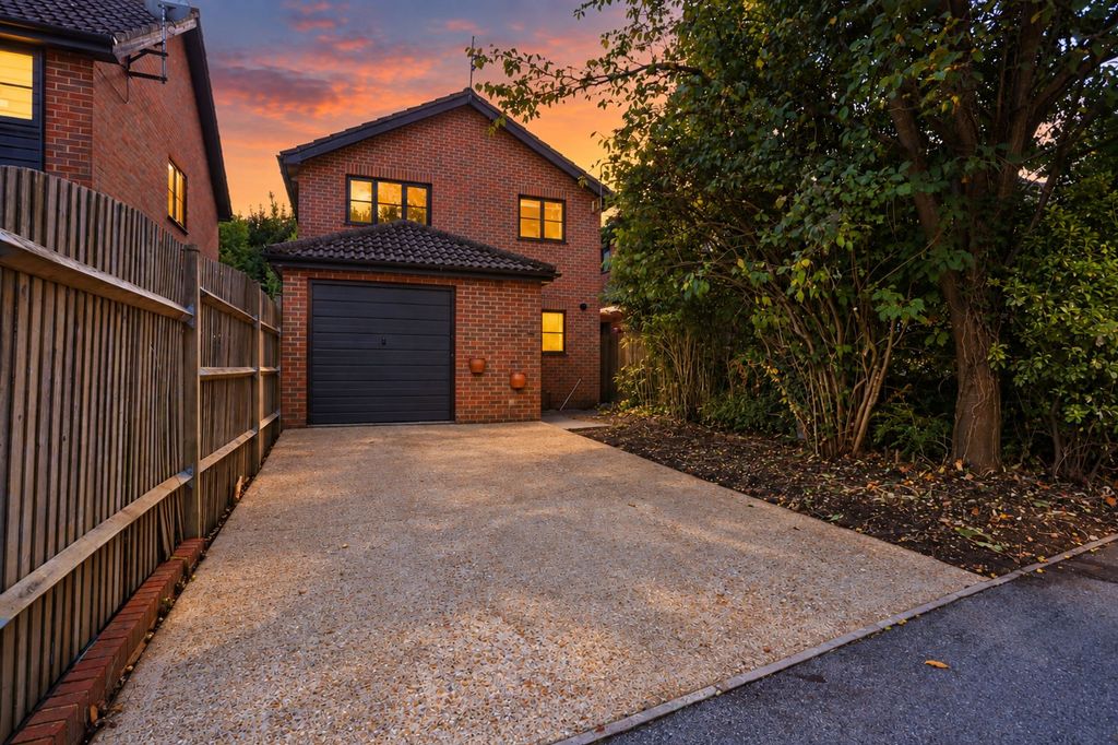 Property photo 1 of 19 Front At Dusk