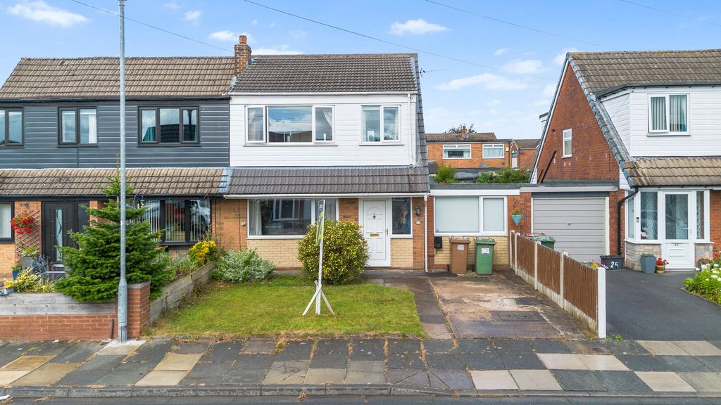 Property photo 1 of 18