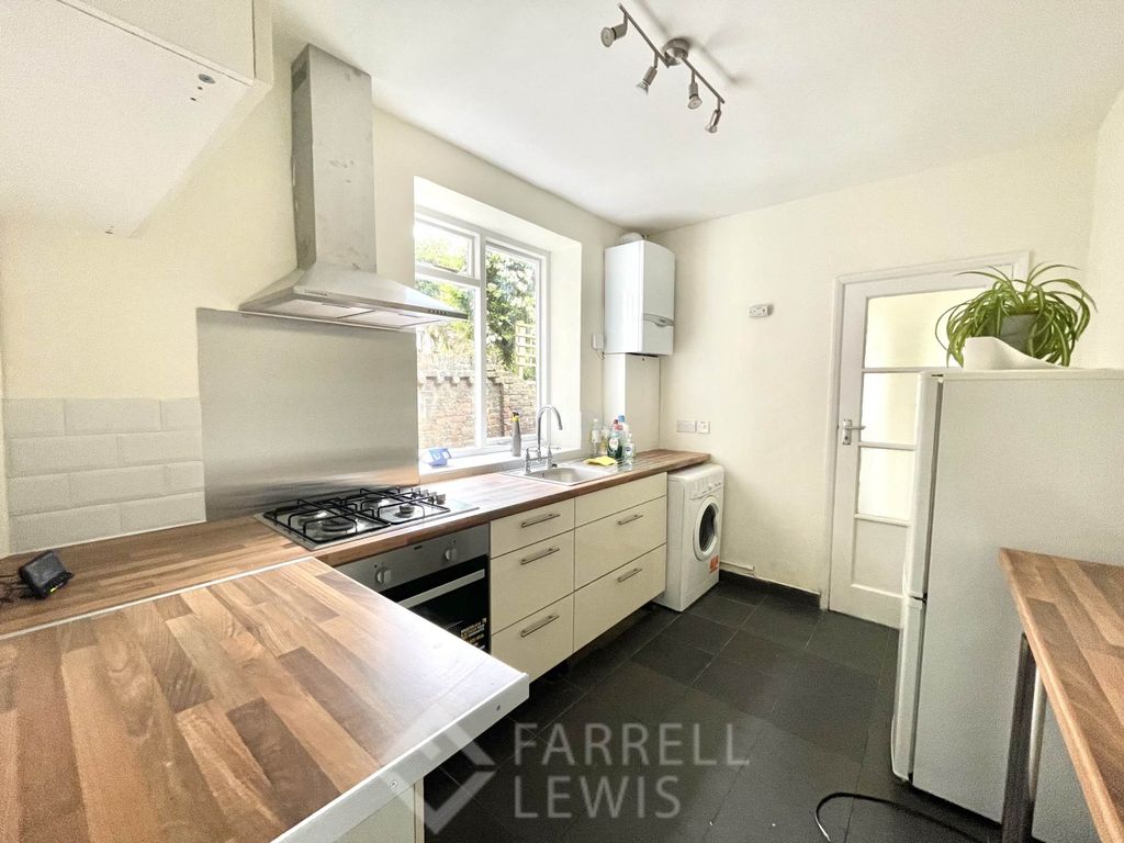 Property photo 3 of 5