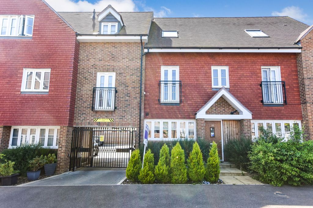 Property photo 1 of 29