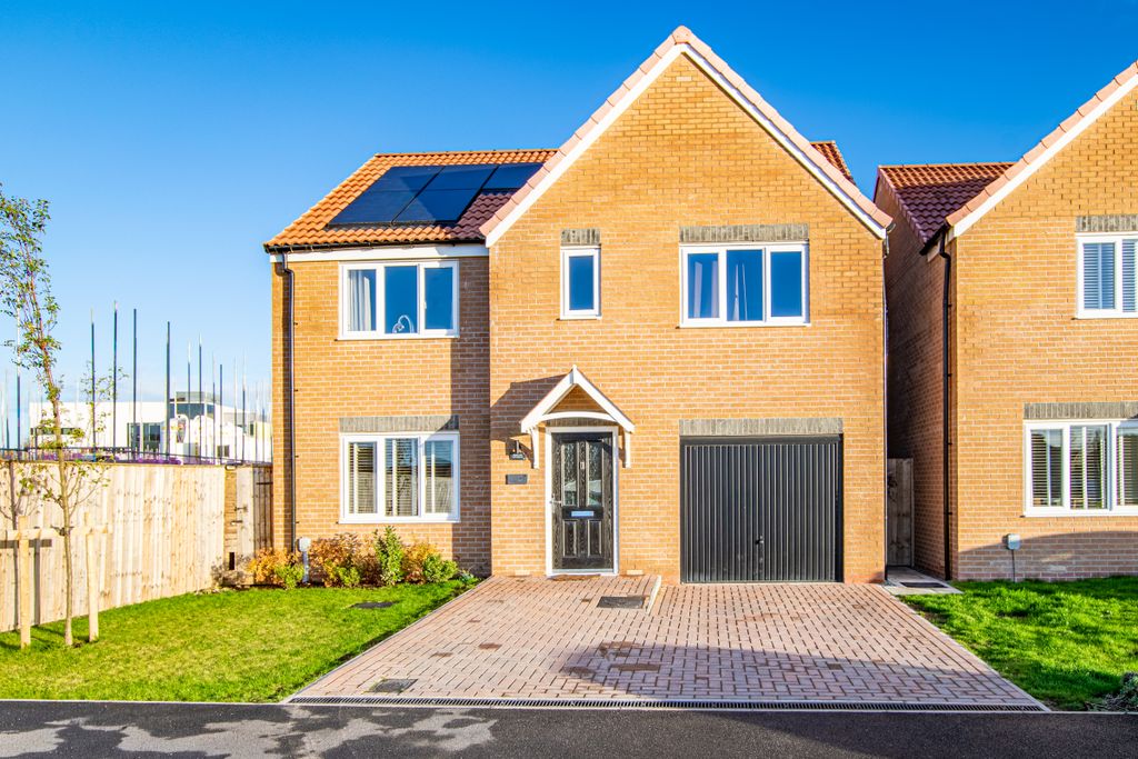 Property photo 1 of 30 Front