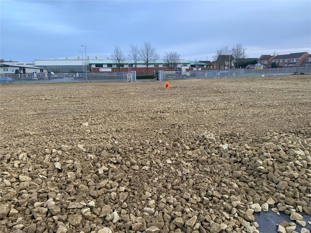 Property photo 3 of 4 Picture No. 04