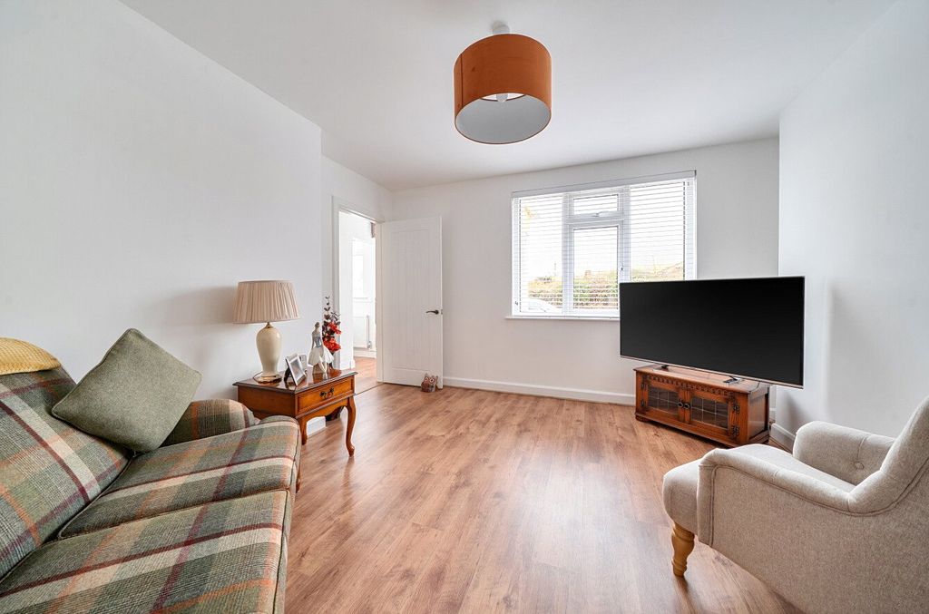 Property photo 2 of 23 Picture No. 19