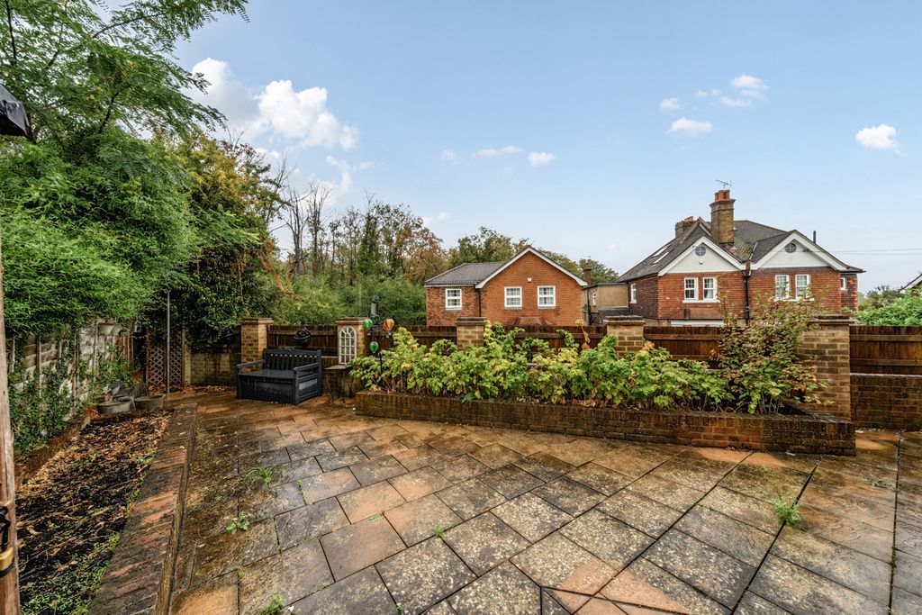 Property photo 3 of 23 1516390-4-6Aa00Af...