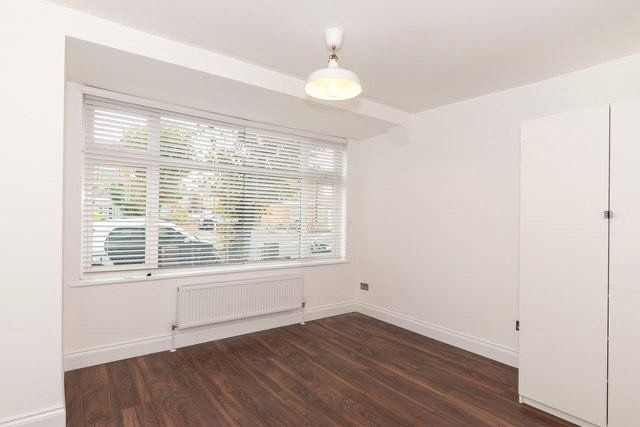 Property photo 3 of 5 Picture No. 05