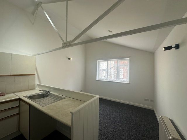 Property photo 3 of 13 Image