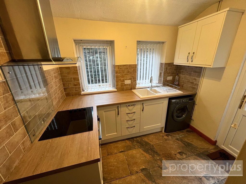 Property photo 2 of 11 Picture No. 10