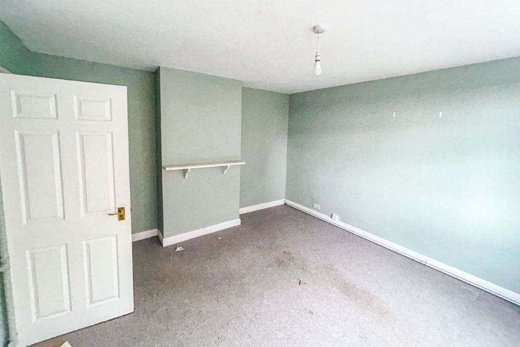 Property photo 3 of 23