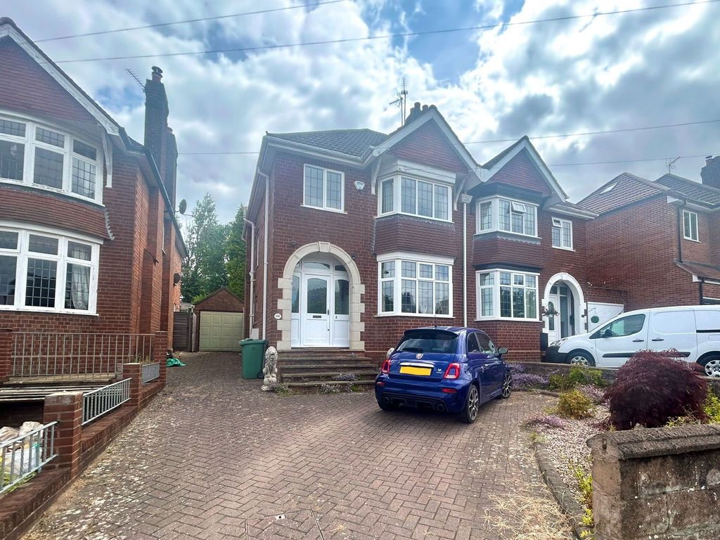 Property photo 1 of 33