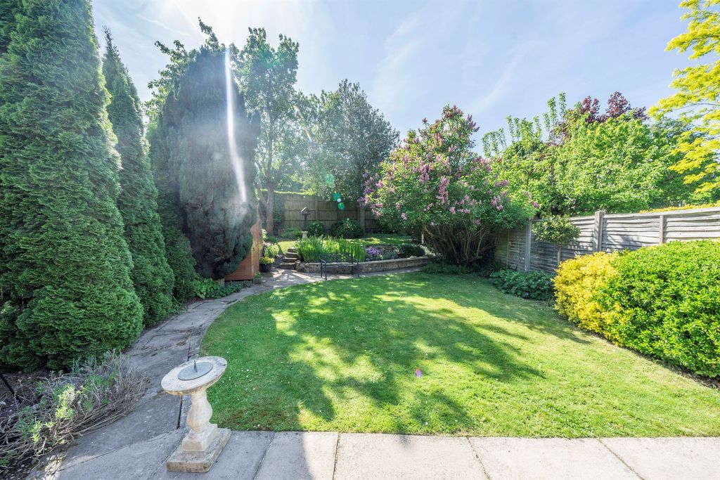 Property photo 2 of 22