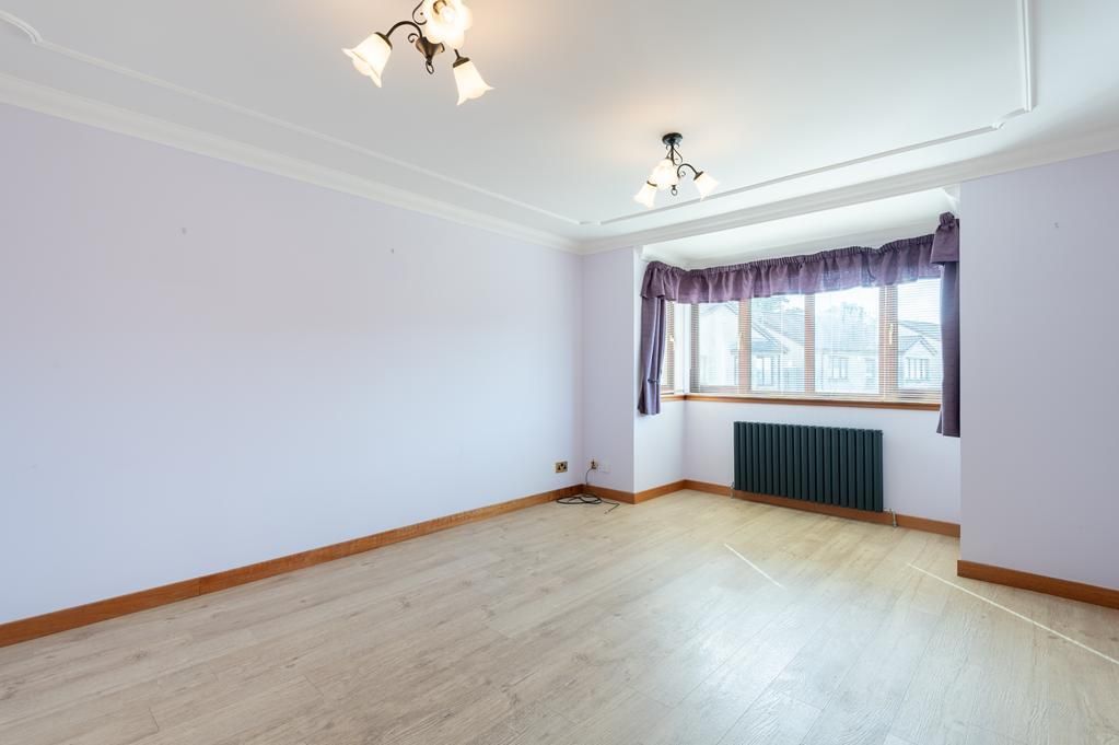 Property photo 3 of 18 Lev1386Pem Lounge.Jpg