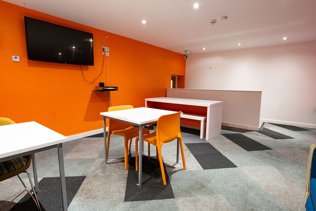 Property photo 3 of 13